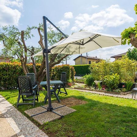 Le Rose Apartment Venegono Superiore Exterior photo